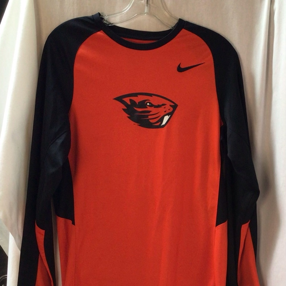 Men’s Nike dri-fit Oregon State shirt size small